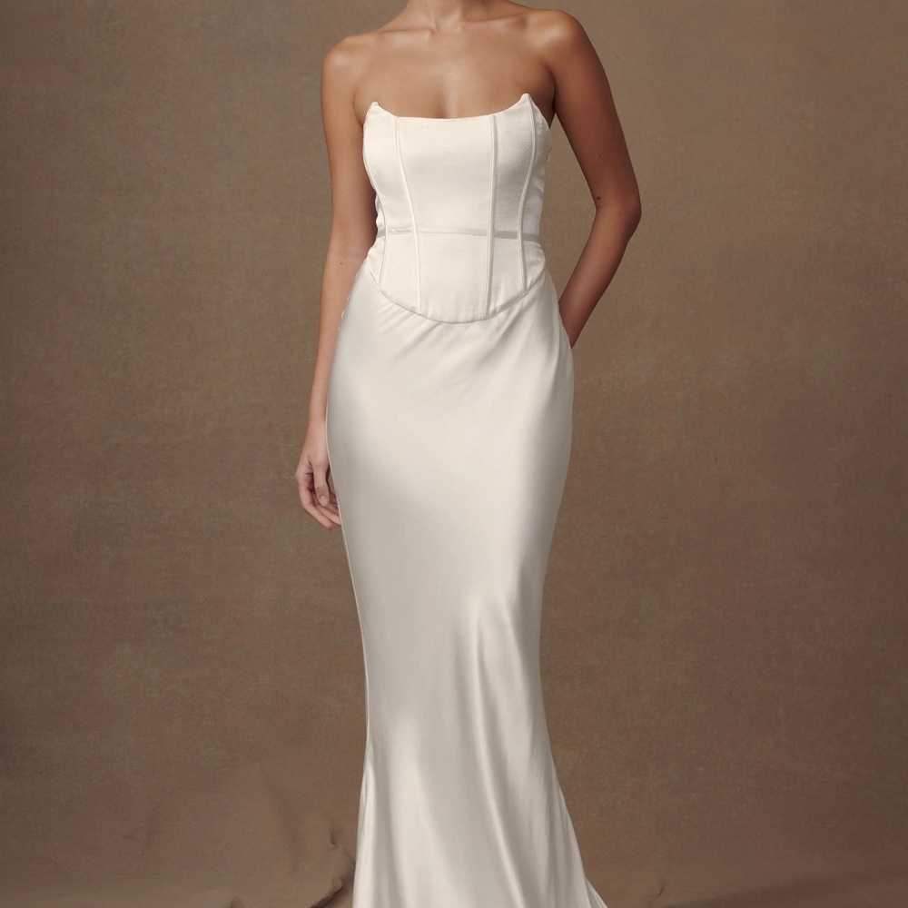 Meshki Strapless Corset Harlow Cream Gown